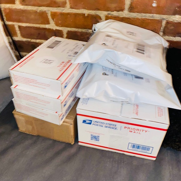 **SALE + DISCOUNTS** - Picture 12 of 12